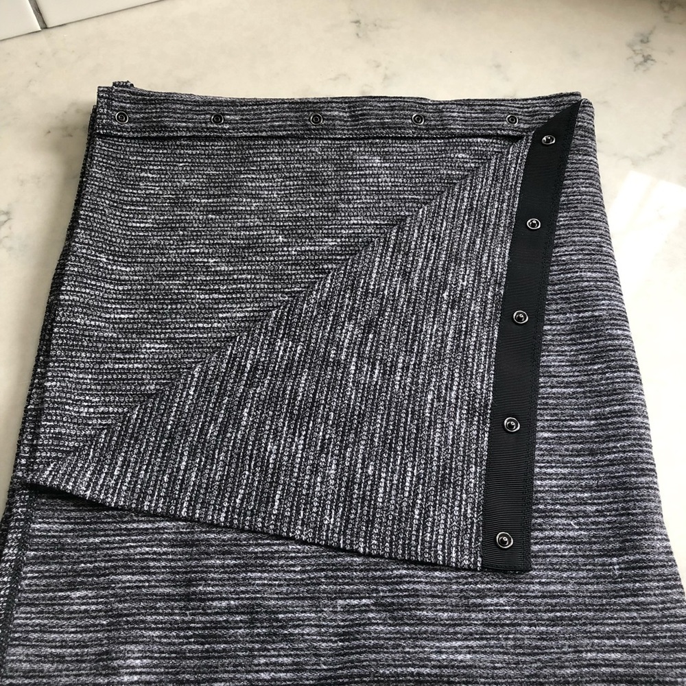 Lululemon Vinyasa Snap Button Scarf Wrap